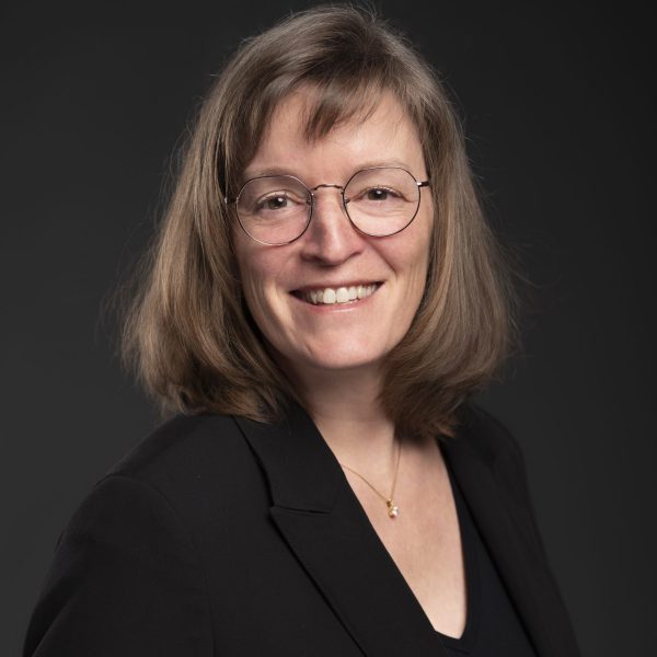 Lucie Asselin cadrée